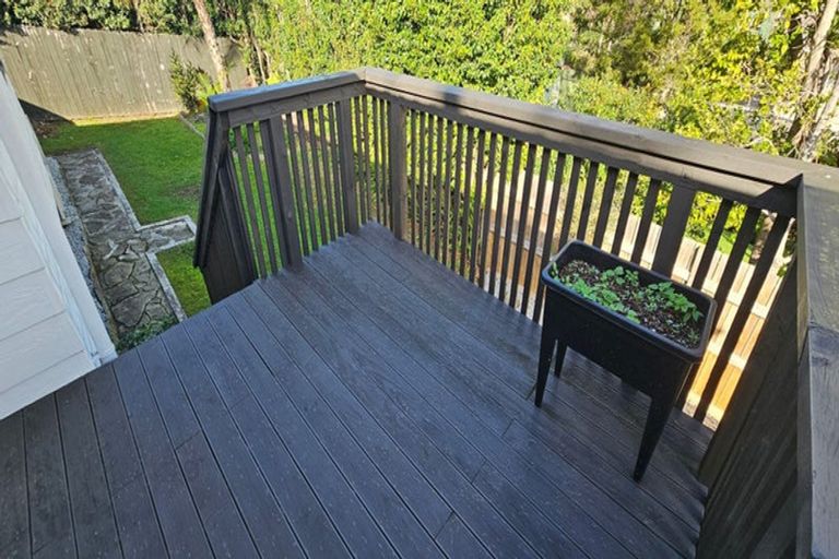 Photo of property in 1/13 Montclair Rise, Browns Bay, Auckland, 0630