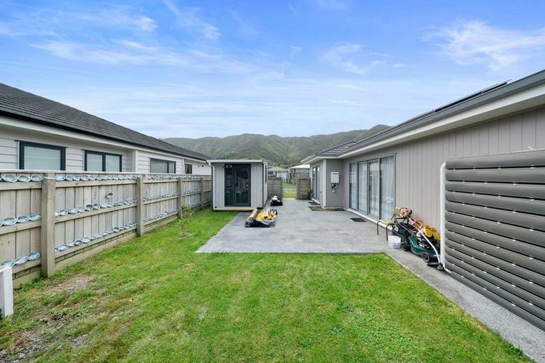 Photo of property in 11 Henrietta Maxwell Grove, Wainuiomata, Lower Hutt, 5014