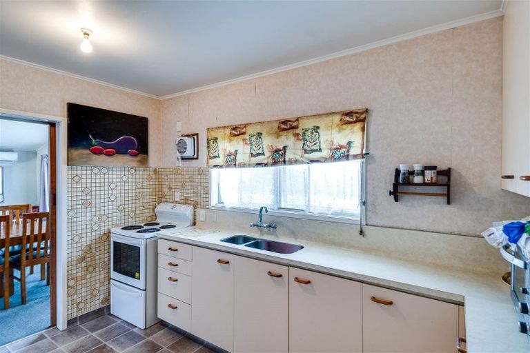 Photo of property in 35 Coventry Avenue, Tamatea, Napier, 4112