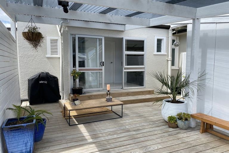 Photo of property in 84 Fitzroy Street, Terrace End, Palmerston North, 4410