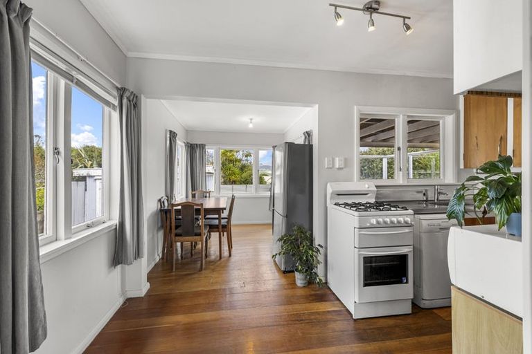 Photo of property in 17 Main Road, Raglan, 3225