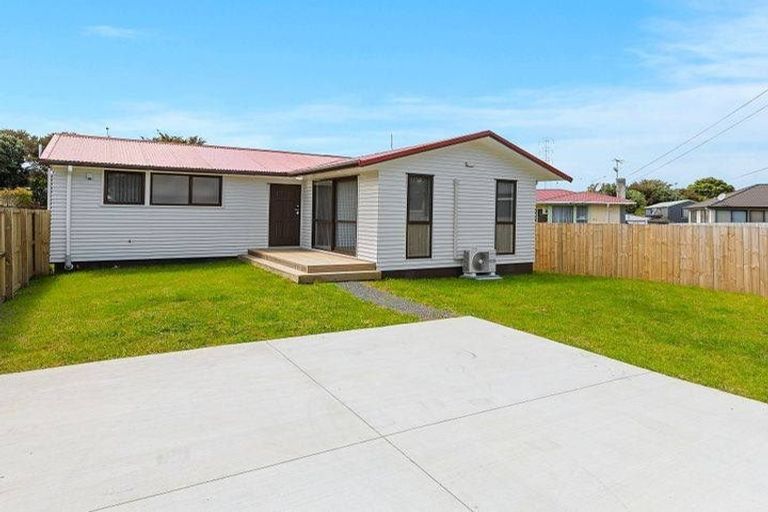 Photo of property in 9 Stonex Road, Papatoetoe, Auckland, 2025