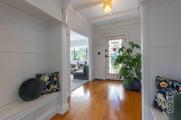 Photo of property in 855 State Highway 16, Waimauku, 0812