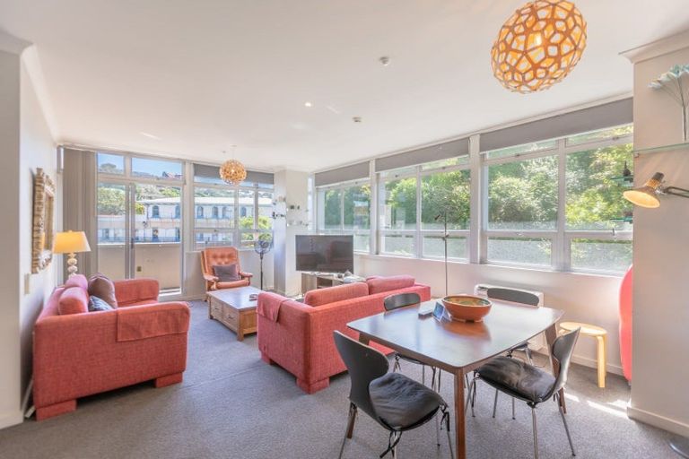 Photo of property in Mclean Towers, 2a/3 Shakespeare Road, Napier South, Napier, 4110