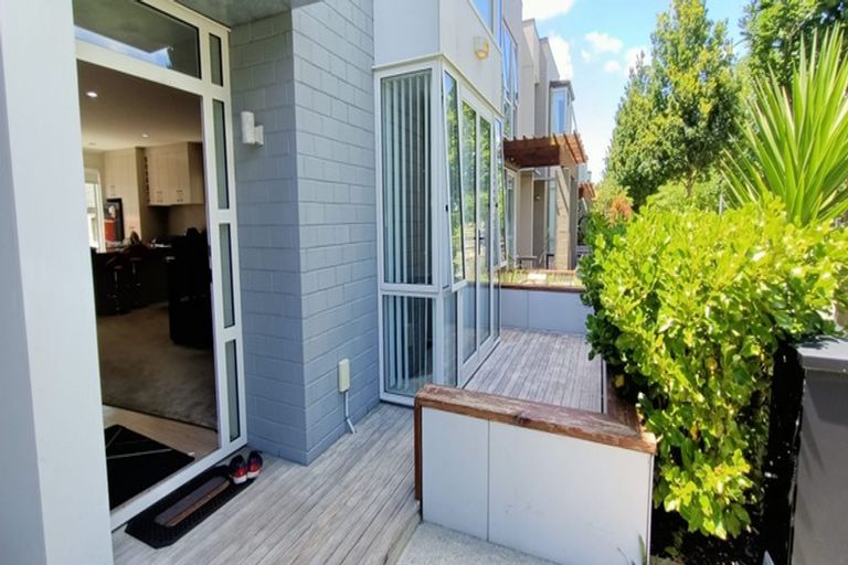 Photo of property in 25 Hakawai Avenue, Takanini, 2112