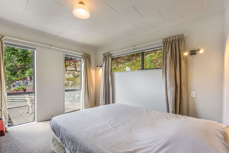 Photo of property in 25a Milton Terrace, Picton, 7220