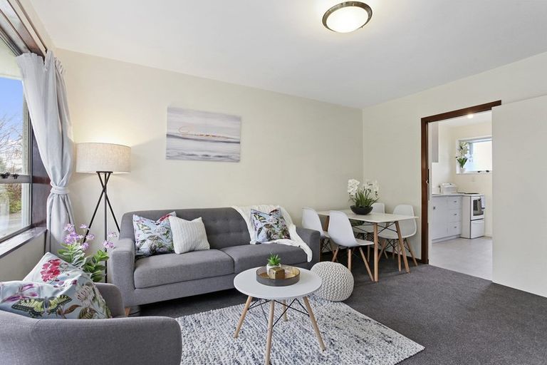 Photo of property in 2/45 Gresford Street, Edgeware, Christchurch, 8013