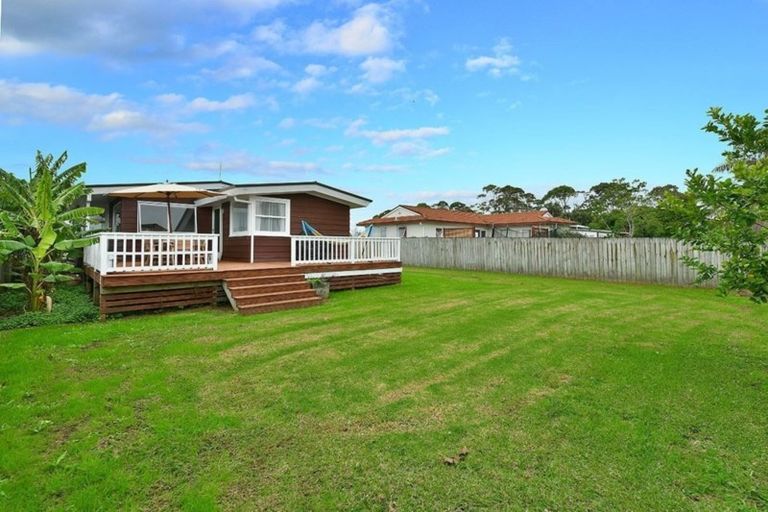 Photo of property in 5 Mary Keane Lane, Parakai, 0830