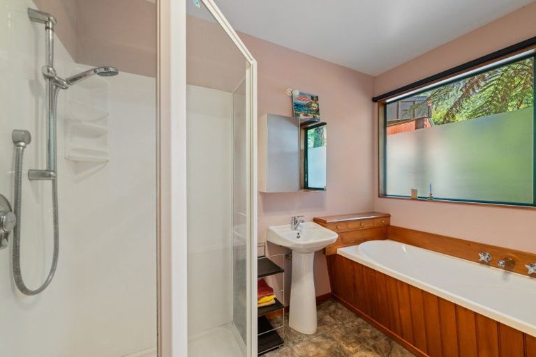 Photo of property in 243 Boons Valley Road, Waikawa, Picton, 7220