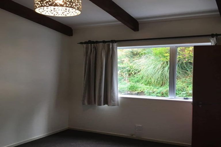 Photo of property in 3a Kerr Grove, Johnsonville, Wellington, 6037