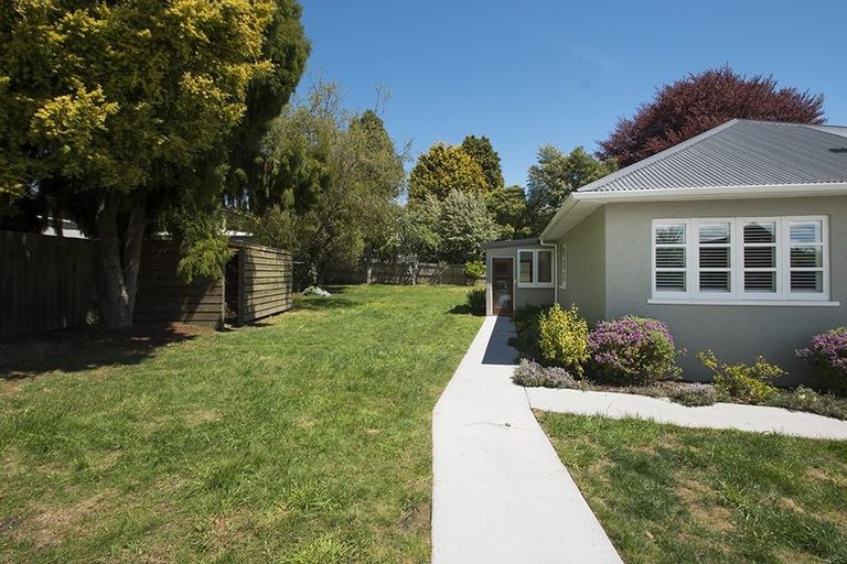 Photo of property in 4 Lynbert Road, Lynmore, Rotorua, 3010