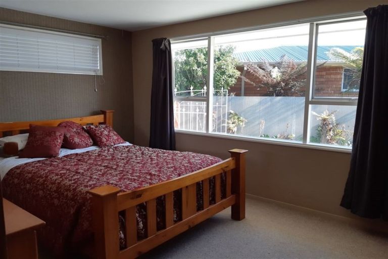 Photo of property in 6 Birdling Place, Halswell, Christchurch, 8025