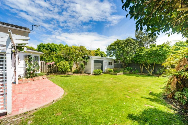 Photo of property in 65 Buick Crescent, Awapuni, Palmerston North, 4412