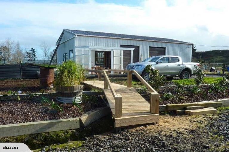 Photo of property in 15 Newcombe Road, Otaua, Waiuku, 2682