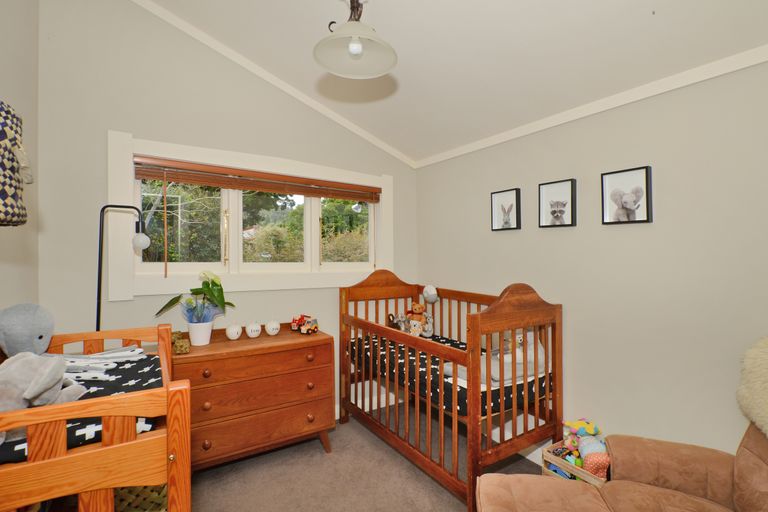 Photo of property in 6 Parahaki Street, Regent, Whangarei, 0112