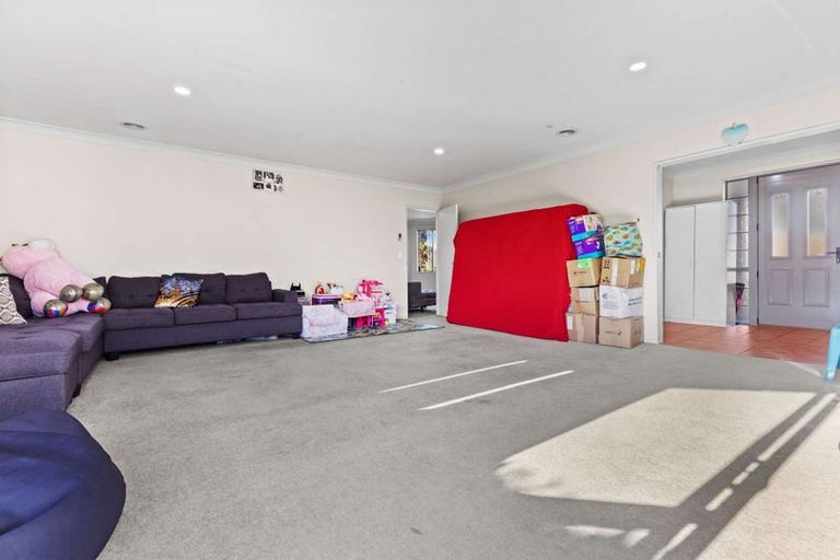 Photo of property in 18 Glen Cree Avenue, Rototuna, Hamilton, 3210