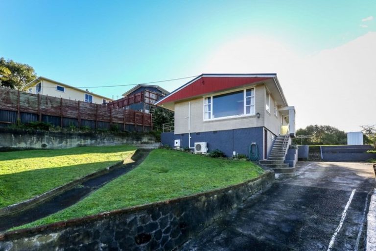 Photo of property in 11 Pembroke Street, Westown, New Plymouth, 4310