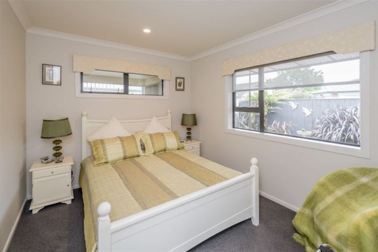 Photo of property in 19 Kent Street, Levin, 5510
