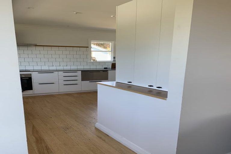 Photo of property in 14 Leveson Street, Strathmore Park, Wellington, 6022