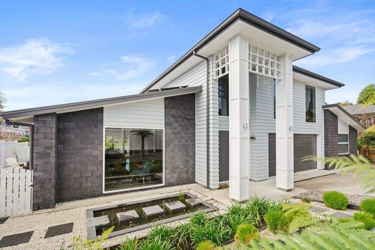 Photo of property in 1 Avon Rise, Welcome Bay, Tauranga, 3112
