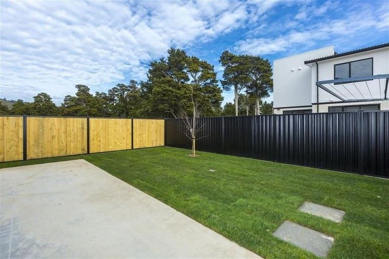 Photo of property in 1 Fitch Lane, Wallaceville, Upper Hutt, 5018