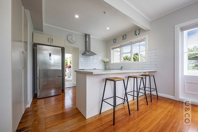 Photo of property in 5 Norglen Lane, Riverhead, 0820