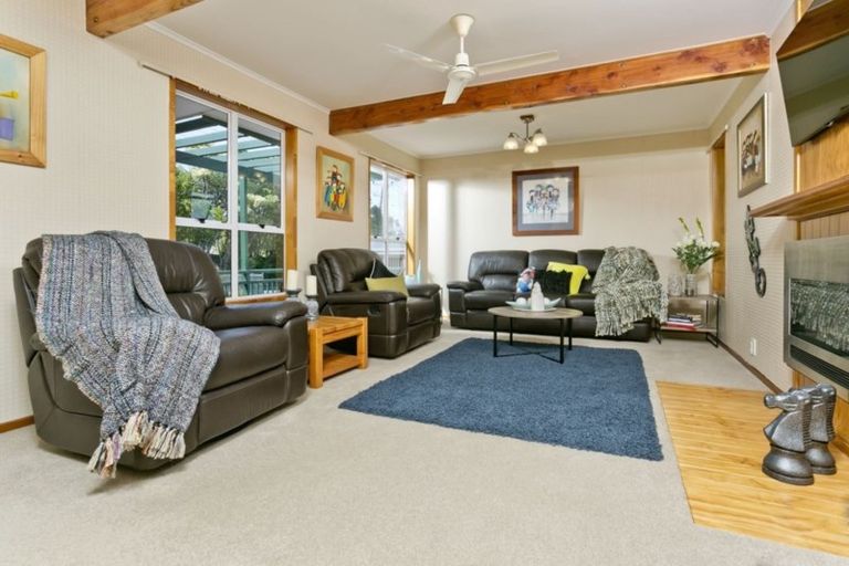 Photo of property in 66 Lake Road, Northcote, Auckland, 0627