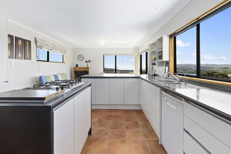 Photo of property in 22 Mercury Way, Whitby, Porirua, 5024