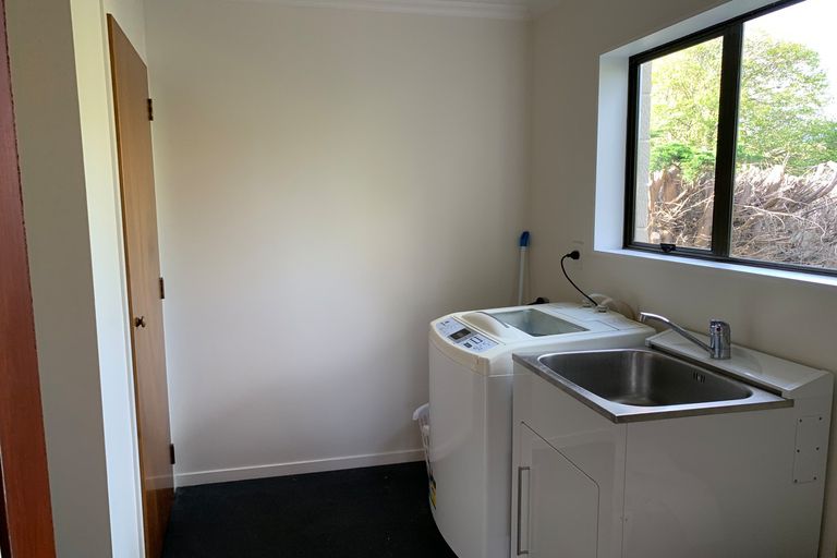 Photo of property in 22 John Street, Abbotsford, Dunedin, 9018