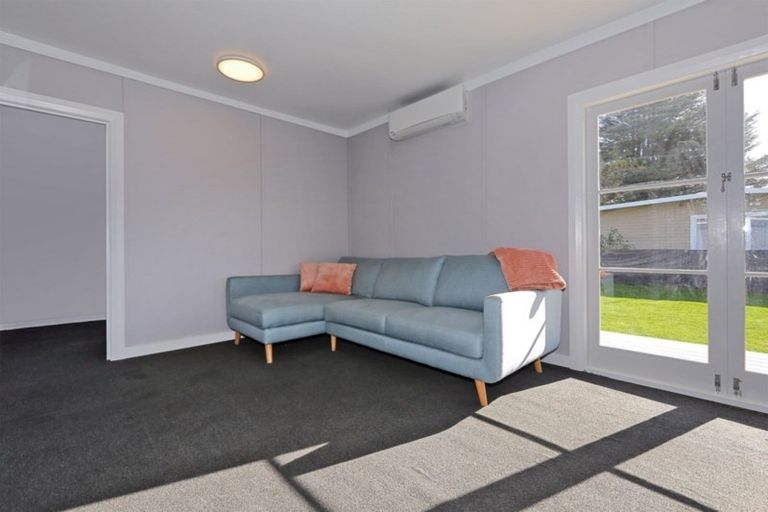 Photo of property in 220 Warwick Road, Mayfair, Hastings, 4122