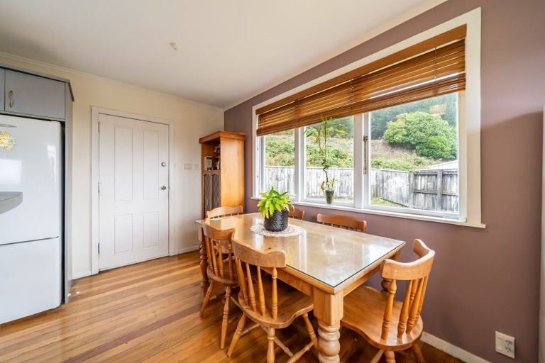 Photo of property in 69 Moeraki Road, Maoribank, Upper Hutt, 5018