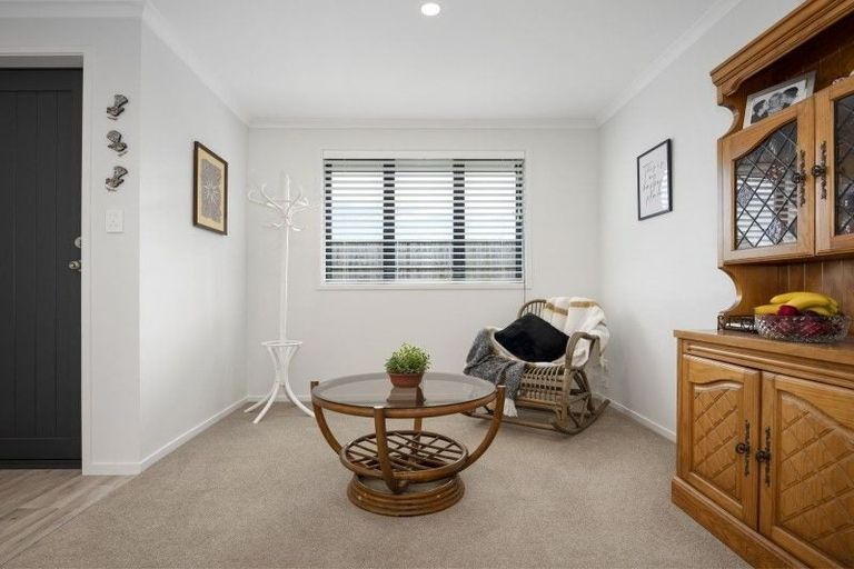 Photo of property in 72 Sentinel Avenue, Omokoroa, 3114