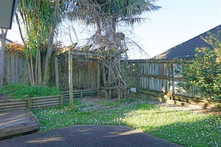 Photo of property in 43 Rathmar Drive, Manurewa, Auckland, 2105