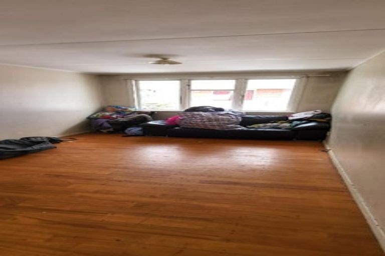 Photo of property in 1/26 Calvert Street, Papakura, 2110