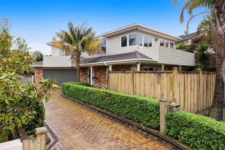 Photo of property in 6 Horizon Way, West Harbour, Auckland, 0618