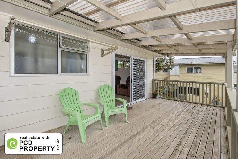 Photo of property in 5 Boundary Road, Hikurangi, 0114