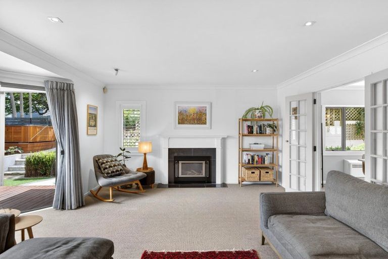 Photo of property in 11 Muritai Crescent, Havelock North, 4130