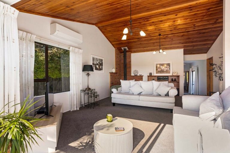 Photo of property in 100 Tobie Place, Whangamata, 3620