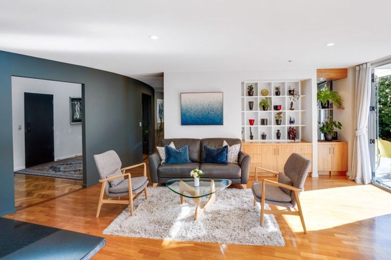 Photo of property in 32 Kilmarnock Street, Riccarton, Christchurch, 8011