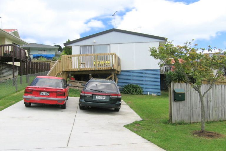 Photo of property in 17 Maywood Crescent, Glen Eden, Auckland, 0602