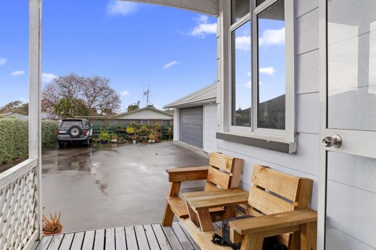 Photo of property in 15 Park Road, Katikati, 3129