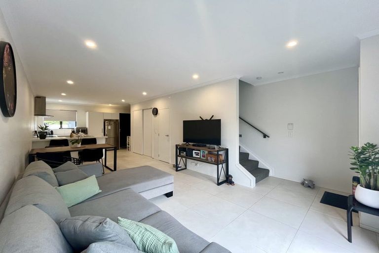 Photo of property in 73 Maramara Road, Whenuapai, Auckland, 0618