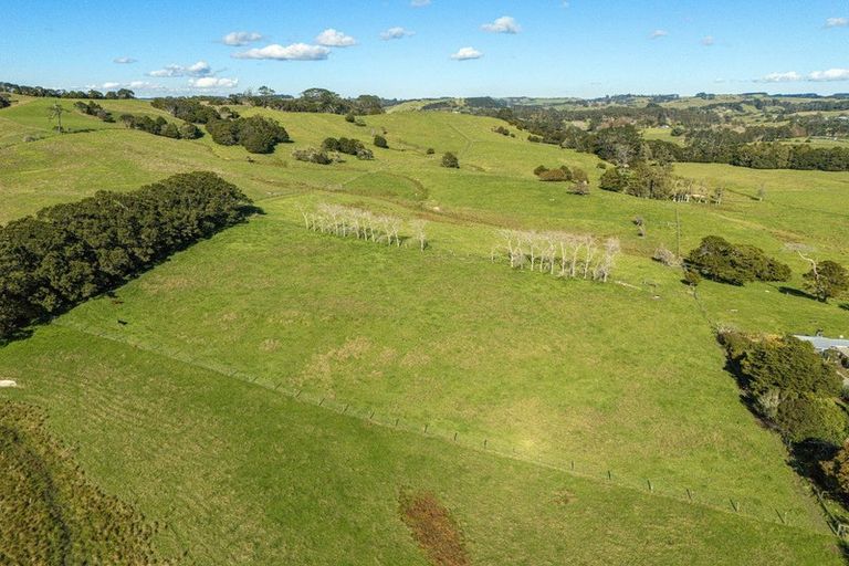 Photo of property in 174 Stoney Creek Road, Kaukapakapa, 0873
