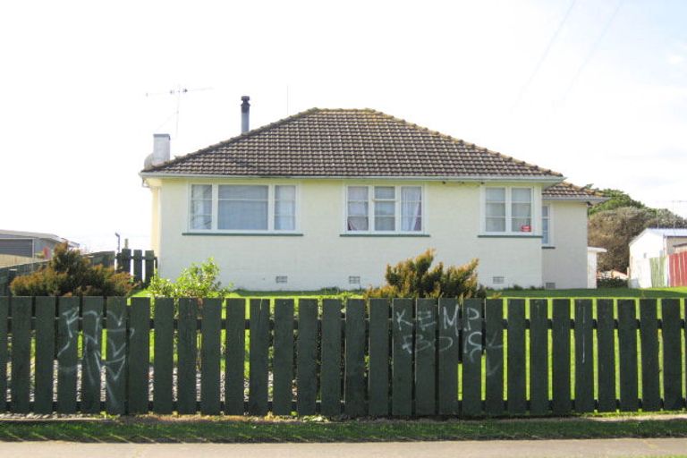Photo of property in 10 Wordsworth Street, Gonville, Whanganui, 4501