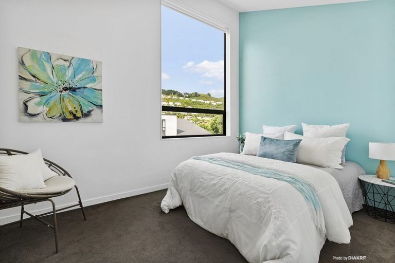 Photo of property in 19/8 Thatcher Crescent, Crofton Downs, Wellington, 6035