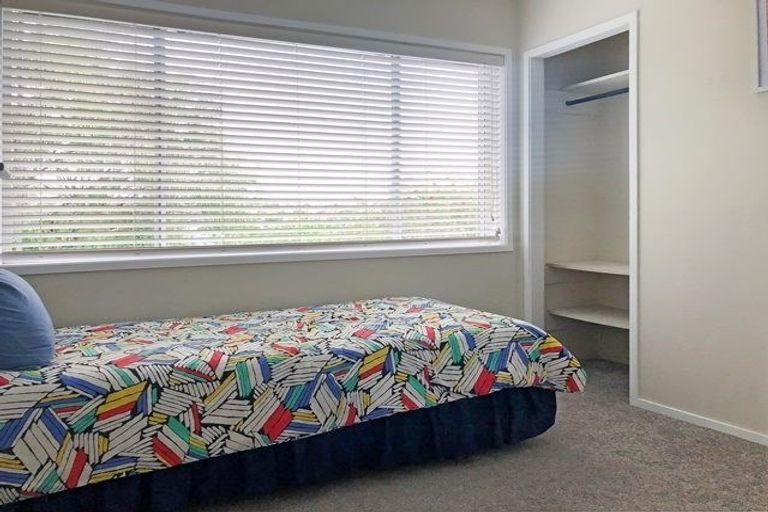 Photo of property in 1/7 Lingham Crescent, Torbay, Auckland, 0630