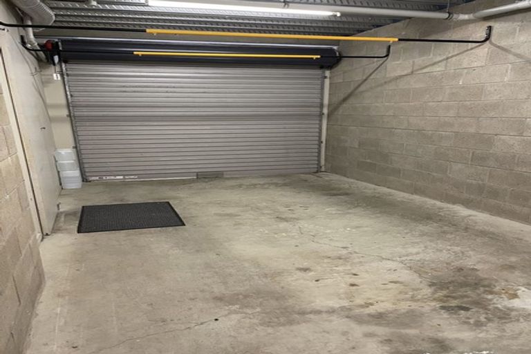 Photo of property in 3/464 Adelaide Road, Berhampore, Wellington, 6023