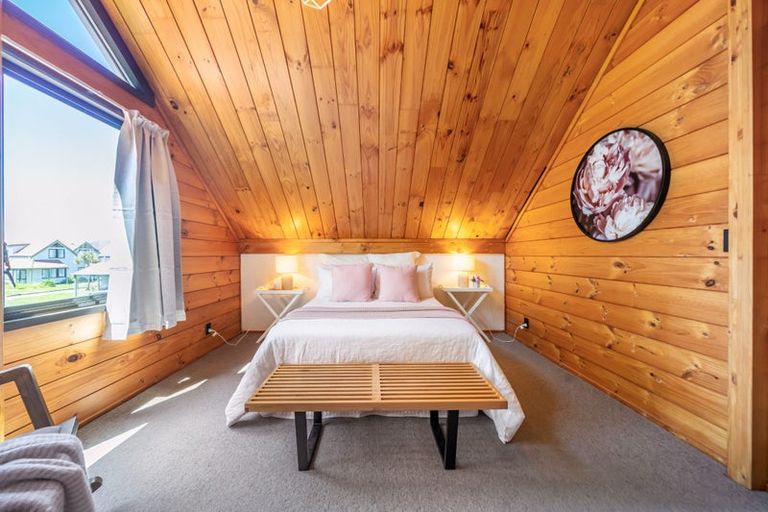 Photo of property in Princeton Gardens, 18/58 Cuba Street, Petone, Lower Hutt, 5012