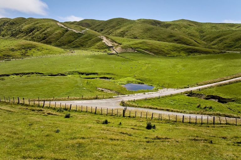 Photo of property in 319 Boom Rock Road, Ohariu, Wellington, 6037