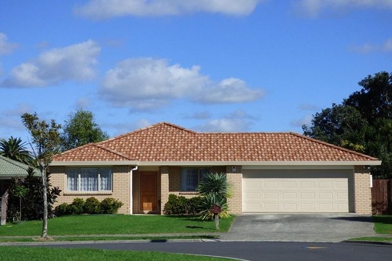 Photo of property in 21 Piriti Place, Weymouth, Auckland, 2103